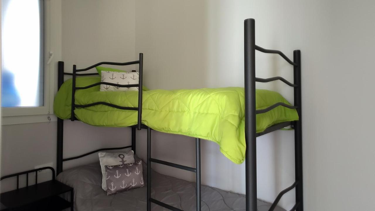 Vivabien Playa I - Apartamentos Junto Al Mar Benicàssim Exterior foto